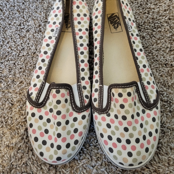 Shoes - Picture 2 of 5